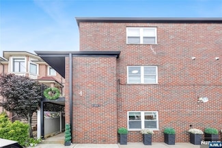 232 Lawton Ave Unit 2, Cliffside Park, NJ 07010