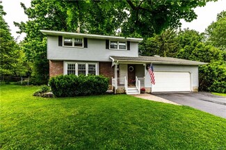 52 Bayberry Cir, Liverpool, NY 13090