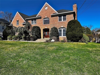 17 Arlington Rd, Scarsdale, NY 10583