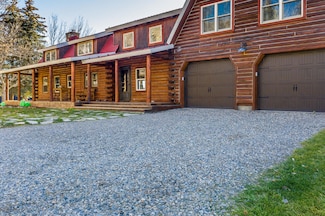 136 Gannett Rd, Bellevue, ID 83313