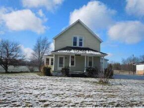 8302 E S R 4, Walkerton, IN 46574