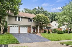 6103 Sherborn Ln, Springfield, VA 22152