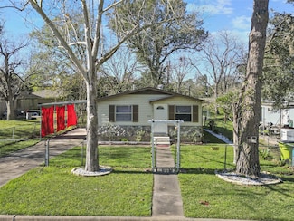 428 West St, Rosenberg, TX 77471