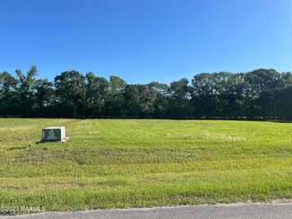 5304 Belvedere Dr E, Youngsville, LA 70592