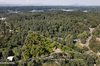 2607 Windfall Estates Dr, Sevierville, TN 37876