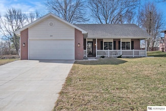 2611 Jacquelyn Dr, Lincoln, NE 68512