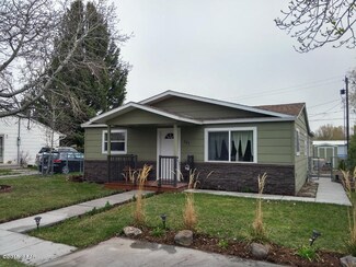 307 5th Ave NE, Choteau, MT 59422