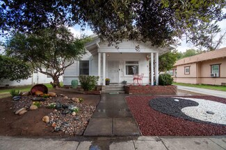 1390 N Poplar Ave, Fresno, CA 93728