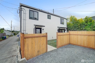 4413 SW Juneau St, Seattle, WA 98136