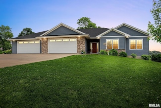 1062 Oak View Ct, Tipton, IA 52772