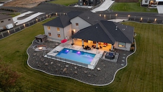 14805 S Ridge View Ln, Kennewick, WA 99338