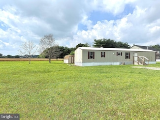 16 Abbotts Pond Rd, Greenwood, DE 19950