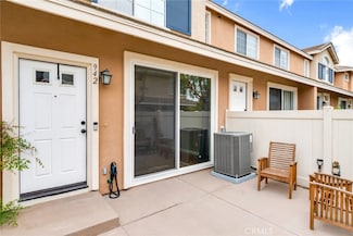 942 S Ogden Ct, Anaheim, CA 92808