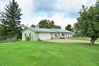 1745 S Main St, Washington, PA 15301