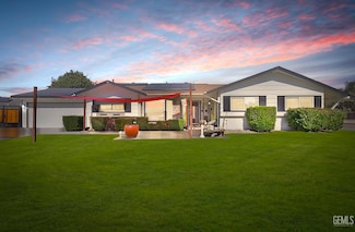 3200 Joshua Ct, Bakersfield, CA 93301