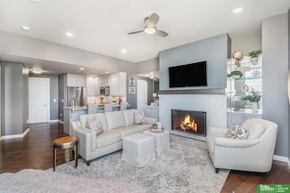 200 S 31st Ave Unit 4811, Omaha, NE 68131