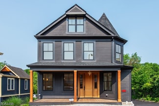 554 Valley Rd, Montclair, NJ 07043