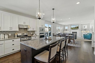 11686 32nd St N, Lake Elmo, MN 55042