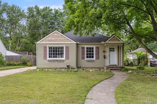 2699 Thomas Ave, Berkley, MI 48072