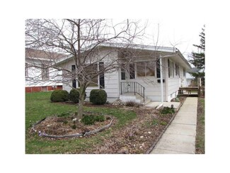 104 2nd Ave, Keystone, IA 52249