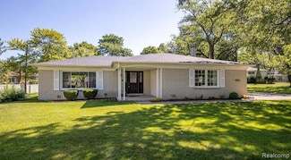 4290 Frostwood Ct, Troy, MI 48098