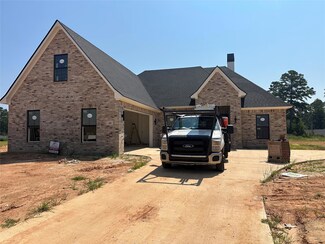 69 Turtle Creek Dr, Benton, LA 71006