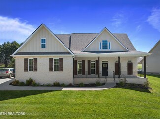 621 Running Brook Dr, Strawberry Plains, TN 37871