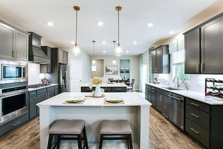 8290 Brumby Trail, Woodbury, MN 55129