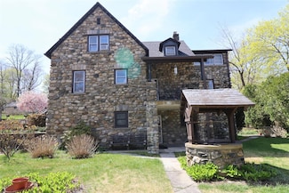 215 Overland Rd Unit 2, Mahopac, NY 10541