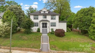 1523 W 1st St, Winston Salem, NC 27104