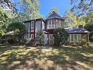 1018 River Hills Dr, Chattanooga, TN 37415
