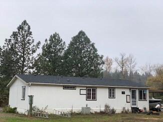 8573 E Evans Creek Rd, Rogue River, OR 97537