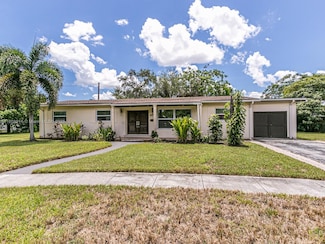 870 NE 182nd St, North Miami Beach, FL 33162