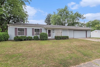 1426 Oakdale Dr, South Bend, IN 46614
