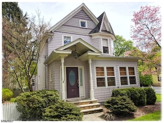 13 Seney Dr Unit A, Bernardsville, NJ 07924