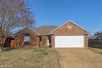 5903 Pampus Ln, Bossier City, LA 71112