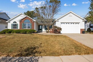 2490 Hunters Ridge Rd, Marion, IA 52302