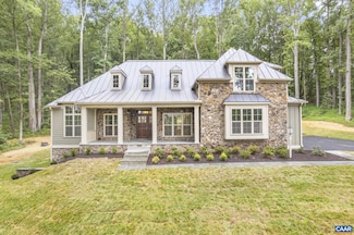 682 Villa Deste Dr, Charlottesville, VA 22903