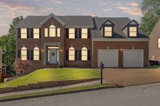 6961 Stone Run Dr, Nashville, TN 37211