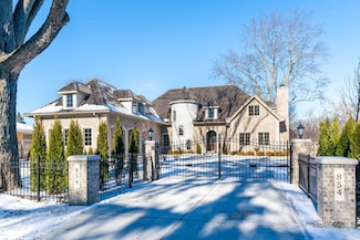 854 W Everett Rd, Lake Forest, IL 60045
