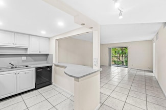 253 S Cypress Rd Unit 242, Pompano Beach, FL 33060