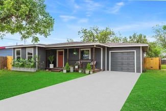 381 Perryman St, New Braunfels, TX 78130