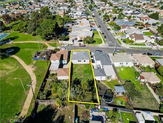 870 E 148th St, Compton, CA 90220