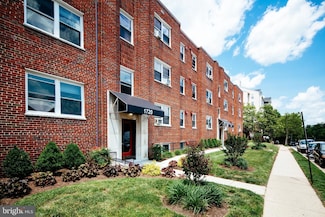 1724 N Quinn St Unit 106, Arlington, VA 22209