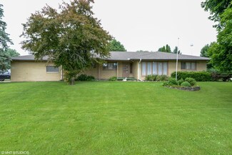 121 School St, Kingston, IL 60145