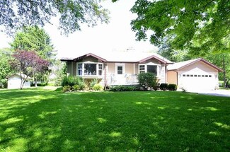 2S053 Nelson Lake Rd, Batavia, IL 60510