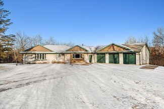 820 Bradley Dr, Hudson, WI 54016