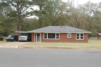 603 7th St SE, Springhill, LA 71075