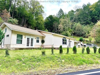 14831 Clay Hwy, Lizemores, WV 25125