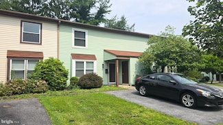 2622 Cranberry Cir, Harrisburg, PA 17110